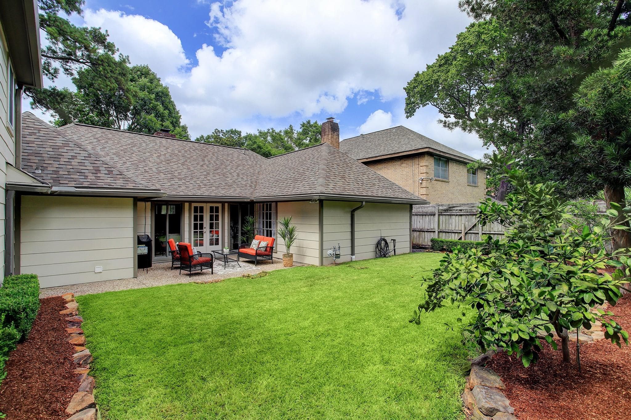 Hilshire Green Backyard - After