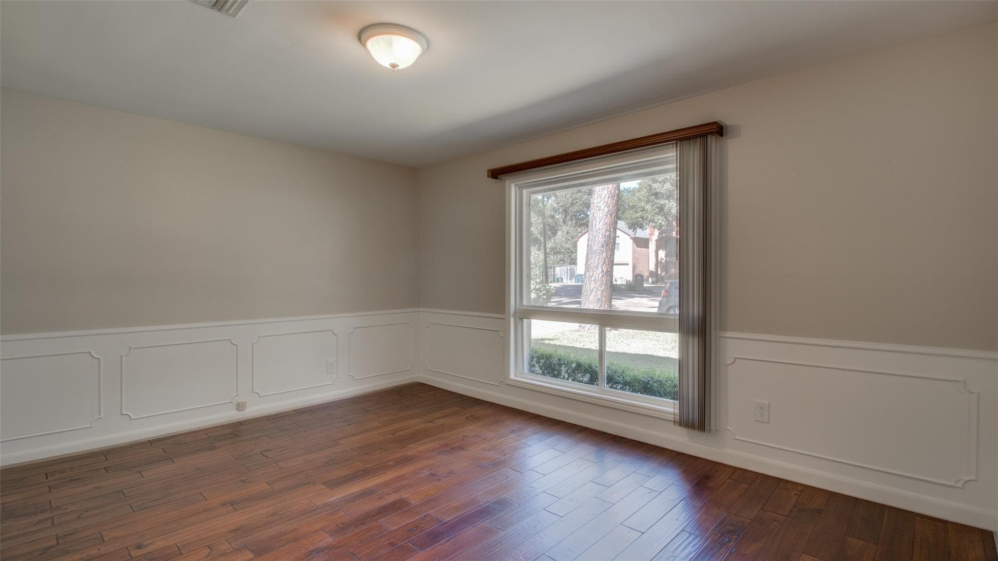 Hilshire Green Dining Room - Before