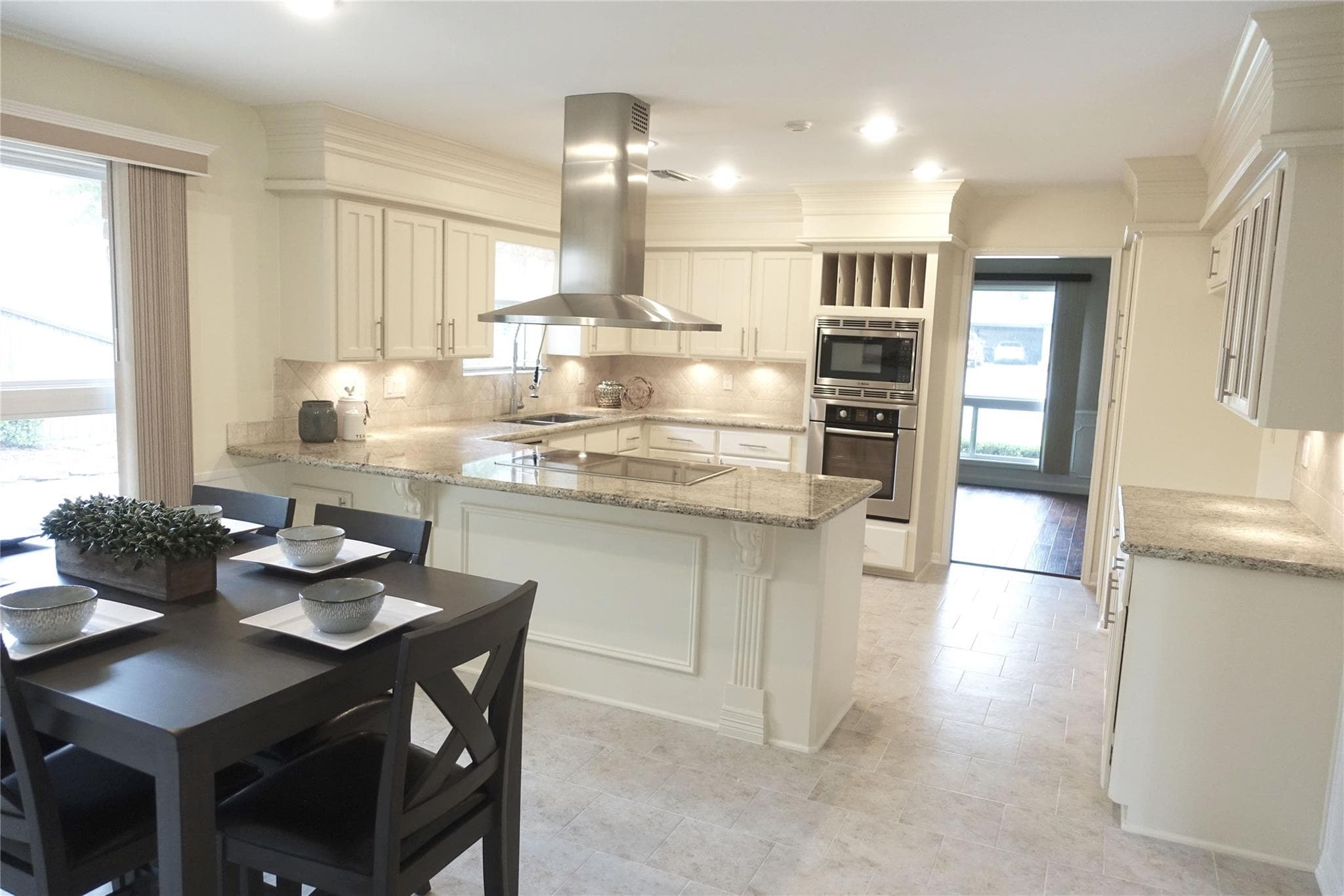 Hilshire Green Kitchen - Before