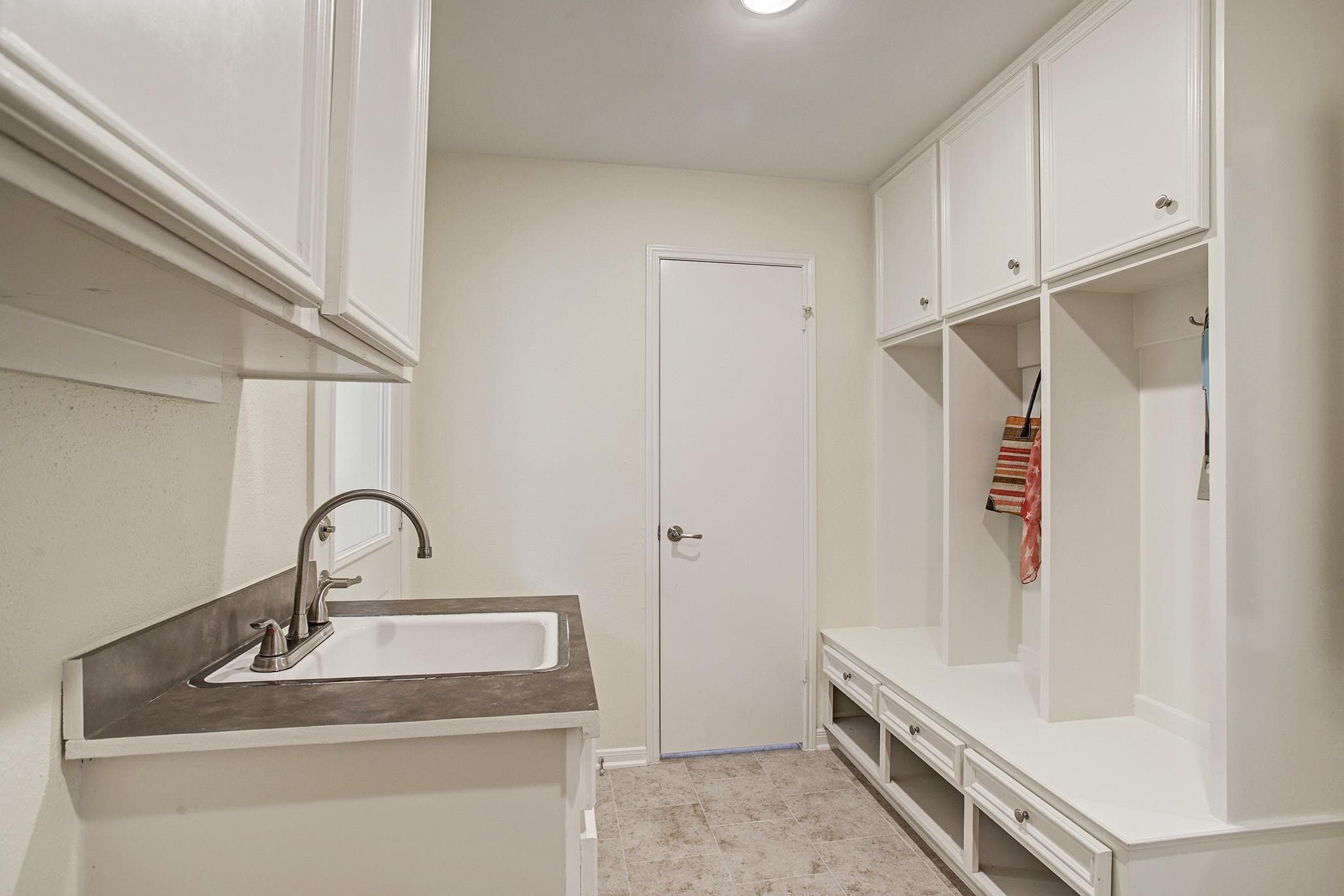 Hilshire Green Laundry Room - After